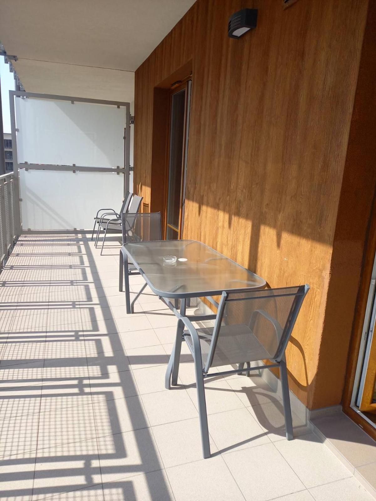 Geodezyjna'70 Cozy Rooms P1 Warsaw Luaran gambar